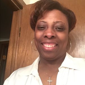 Meet your Posher, Latoja