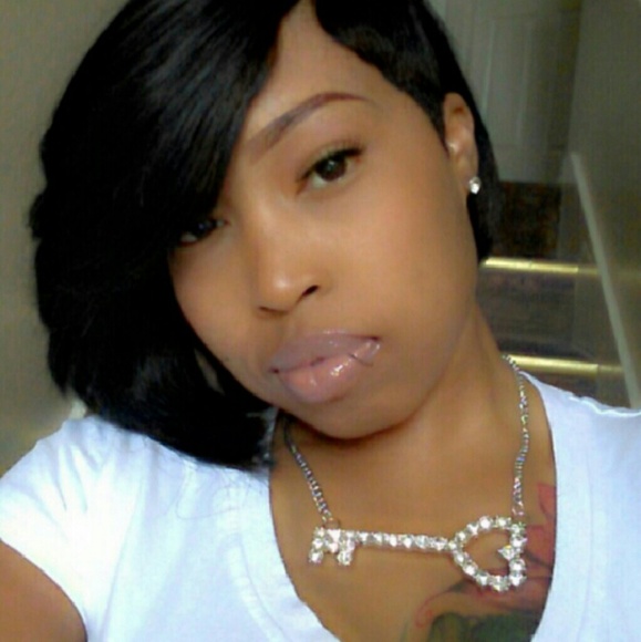 Meet your Posher, Trevia