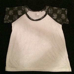 White and elephant print tee