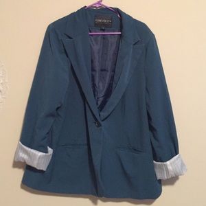Evergreen Blazer with cuff able sleeve!