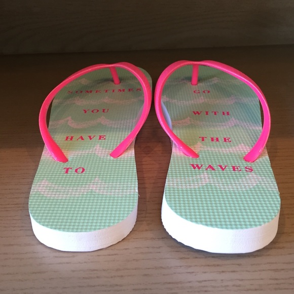 Cute flip flops - Picture 3 of 4