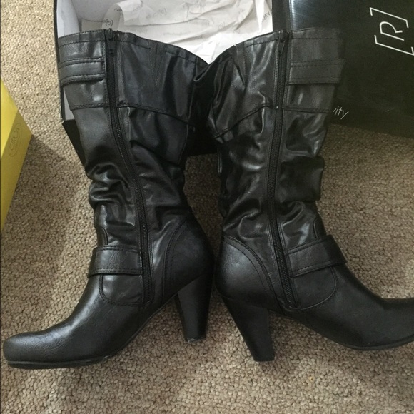 Relativity Boots - Picture 2 of 4