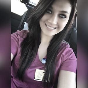 Meet your Posher, Danielle