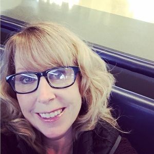 Meet your Posher, Angie