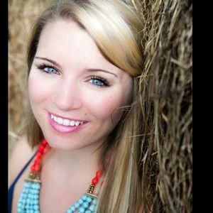 Meet your Posher, Meredith