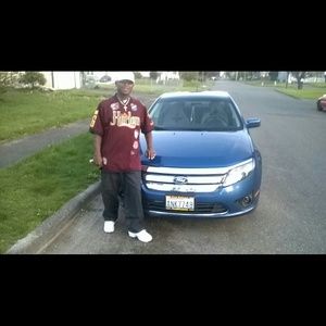 Meet your Posher, Derrick