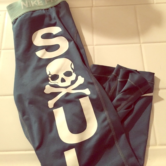 SoulCycle for NIKE crops with soul and skull