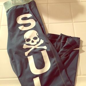SoulCycle for NIKE crops with soul and skull