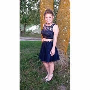 Meet your Posher, Crystal