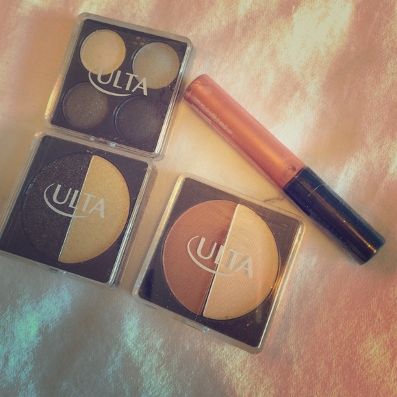 Ulta shadow/gloss bundle