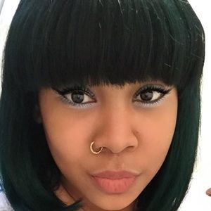 Meet your Posher, Daqueen