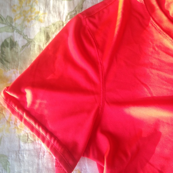 Pink Work Out Top - Picture 3 of 4