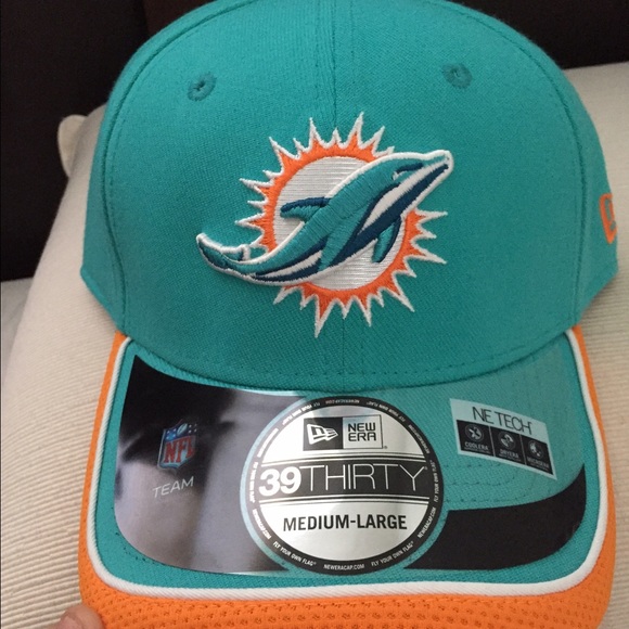 Brand New Miami Dolphins cap - Picture 1 of 2