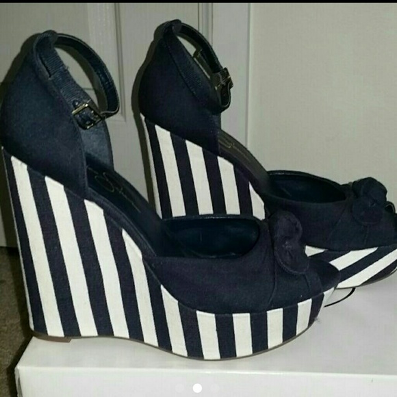 Jessica Simpson Navy & White Wedges