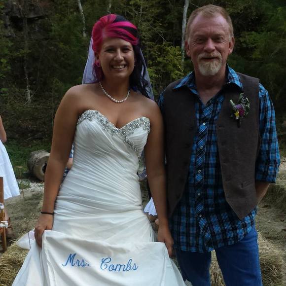 Meet your Posher, Brandy - Picture 1 of 1