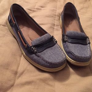 Sperry boat shoes