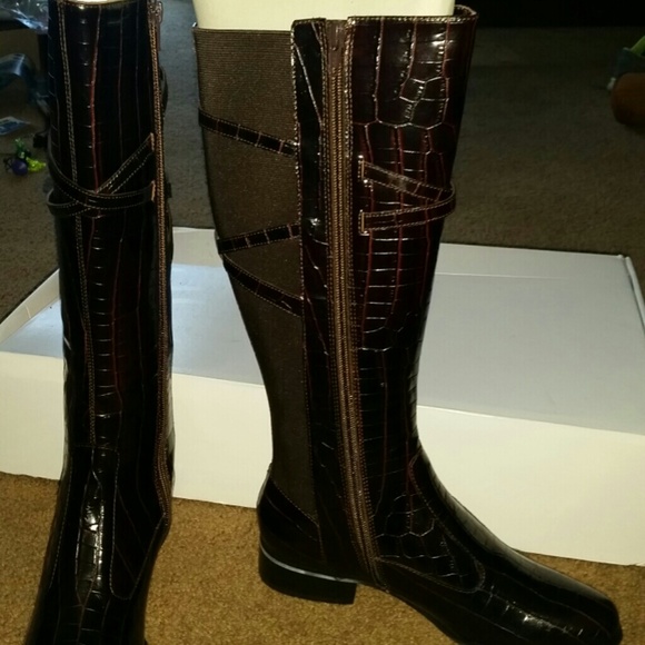 CHICO'S - Picture 3 of 4