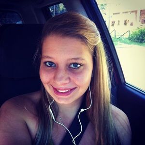 Meet your Posher, Samantha