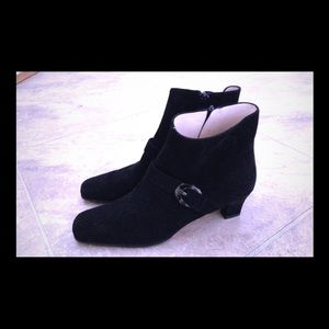 Suede Shoe boot