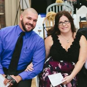 Meet your Posher, Lorie