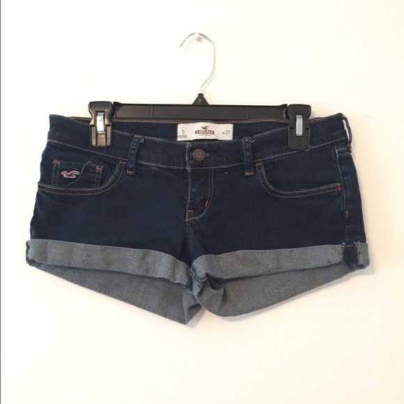 Dark wash Hollister short shorts. Size 5.