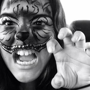 Meet your Posher, Lorie