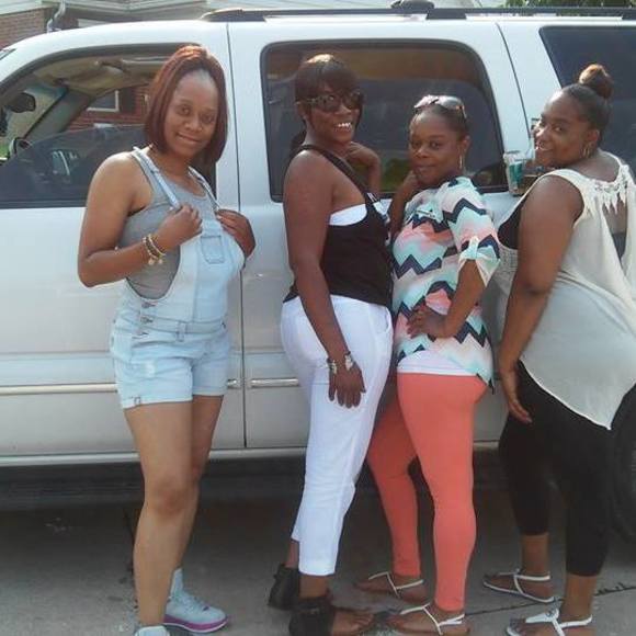 Meet your Posher, Erica - Picture 1 of 1