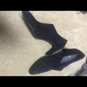 Stuart Weitzman black suede booties 8 1/2