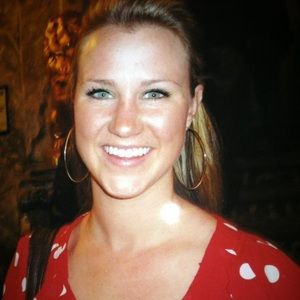 Meet your Posher, Leah