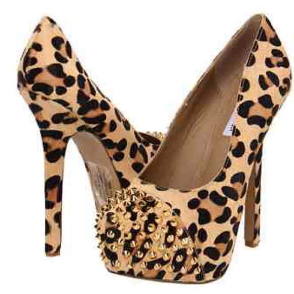 ‼️SOLD‼️Steve Madden Leopard Studded Heels - Picture 2 of 4