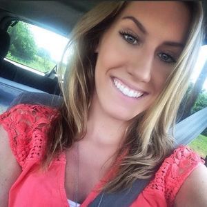 Meet your Posher, Lindsey