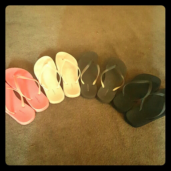 🌞🌊Old Navy flip flops BUNDLE🌊🌞
