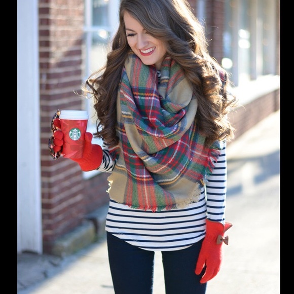 NWT! Triangle plaid scarf! - Picture 2 of 4