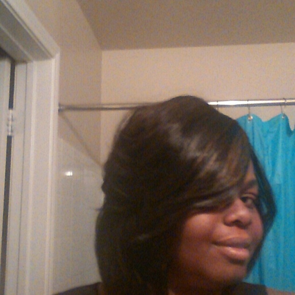 Meet your Posher, Tabitha - Picture 1 of 1