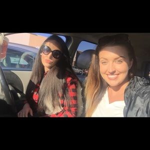 Meet your Posher, Maura