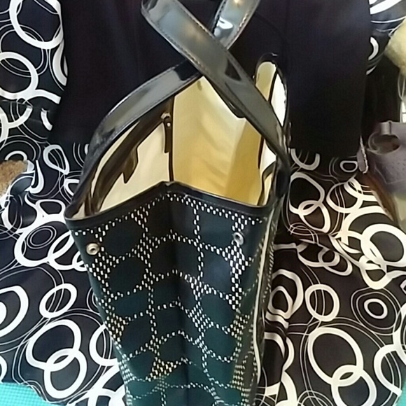 KATE SPADE BLACK AND WHITE BAG - Picture 2 of 6