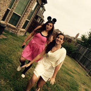 Meet your Posher, Nicole