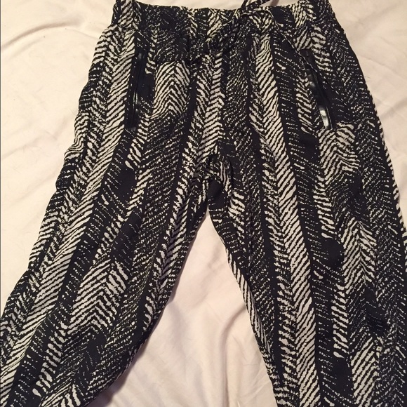 Patterned long pants, very comfortable - Picture 1 of 3