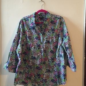 Three-quarter sleeve blouse