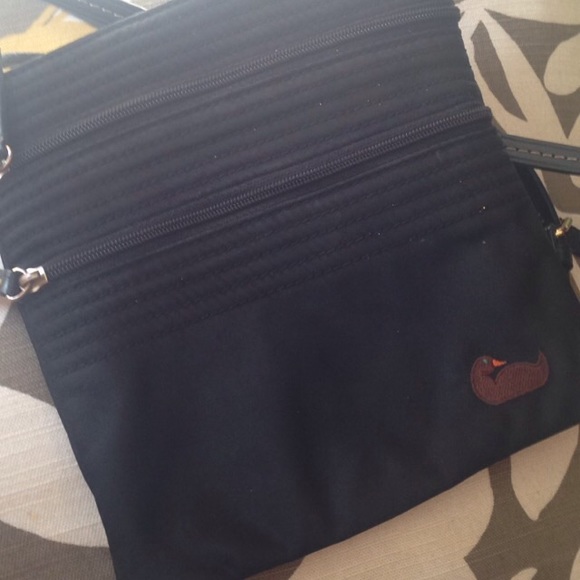 Dooney and bourke side bag