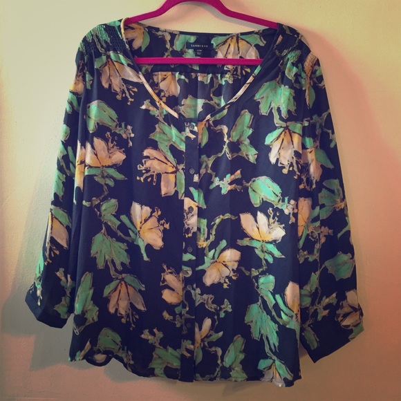 Floral three-quarter sleeved blouse