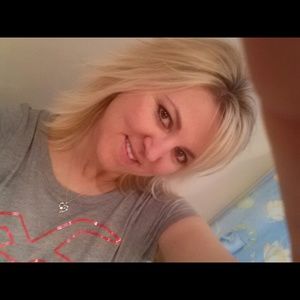 Meet your Posher, Becky