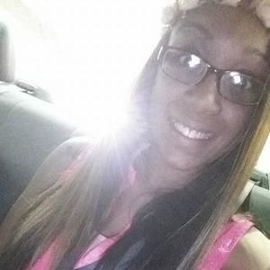 Meet your Posher, Adriana