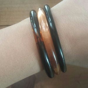Set of 3 plastic bangles