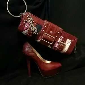 CLOSEOUT SALE!!! GORGEOUS CLUTCH W/ BRASS attchmnt