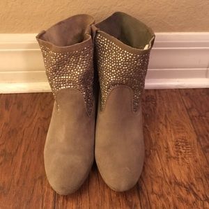 American Eagle ankle boots