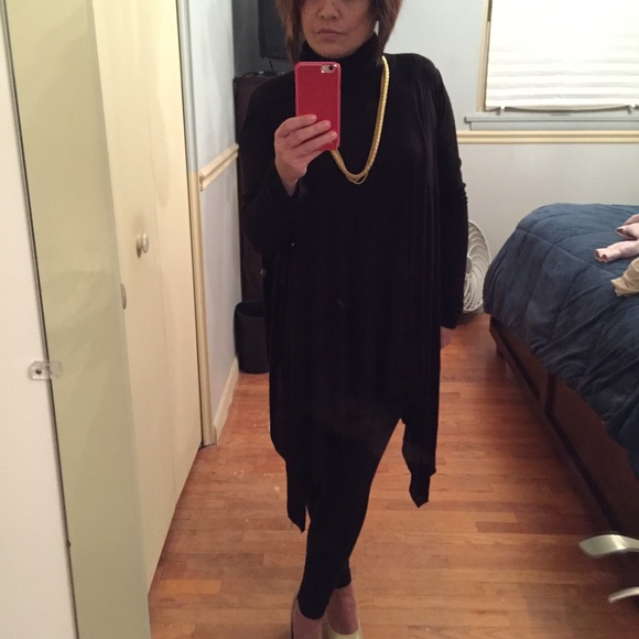 Venus high low sweater