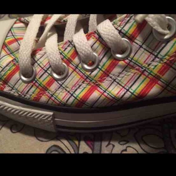 Plaid new converse