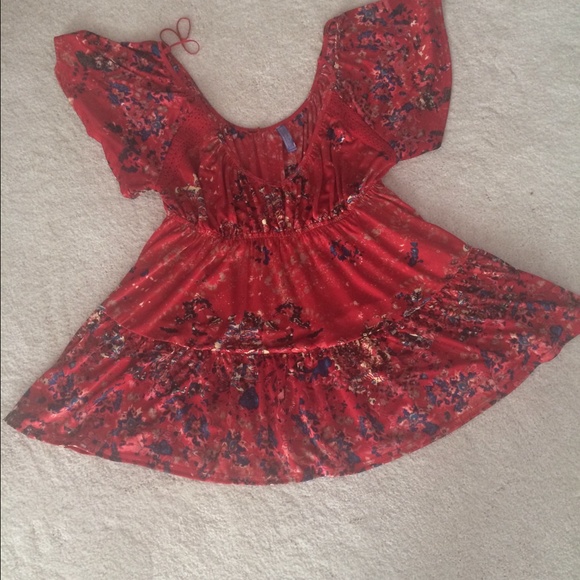 Free people silky top NWOT