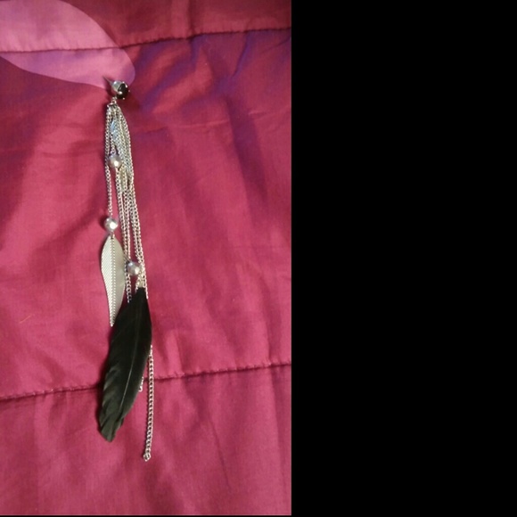 Single feature ear ring - Picture 1 of 1